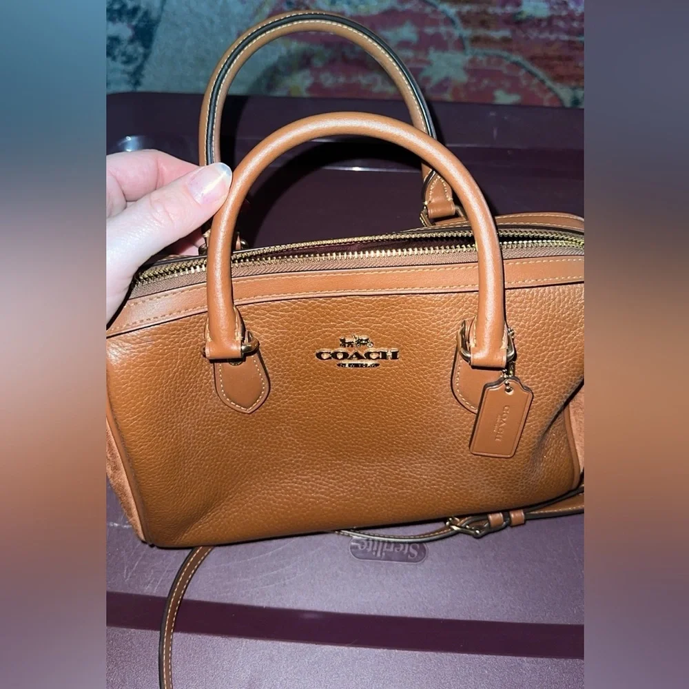 Coach purse - Picture 1 of 6